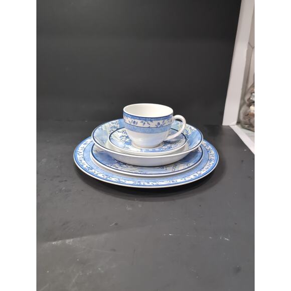 Wedgwood Indigo Place Setting, 5 Piece Set, Fine China,‎ Dinnerware Collection - Picture 1 of 10